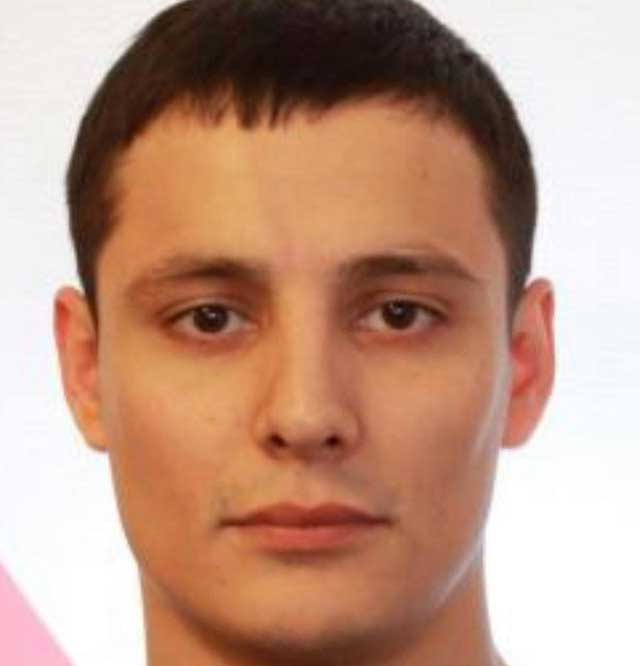 Тимур Галямов, сумнівний персонаж, громадянин РФ, який живе в Україні під іншим ім'ям та з українським паспортом на ім'я Артема Халікова