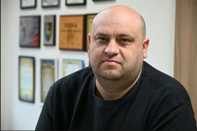 Олег Богельский, Амбер Гальбин