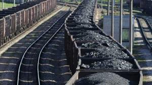 Россия вывозит уголь с оккупированного Донбасса
